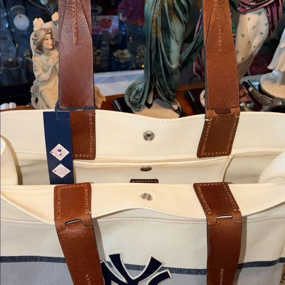 Dooney and Bourke NEW YORK YANKEES Cream and Brown Tote Bag - Picture 11 of 13